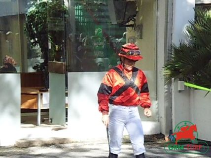 La femme jockey Maryline Eon