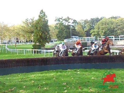 Le quinté , Hippodrome de Compiègne