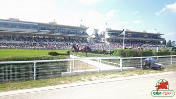 La rivière des tribunes à Auteuil